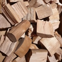Buy Bulk Dried Oak Firewood Online Wholesale High Quality Hardwood Logs for Heating Fireplace BBQ Outdoor Use